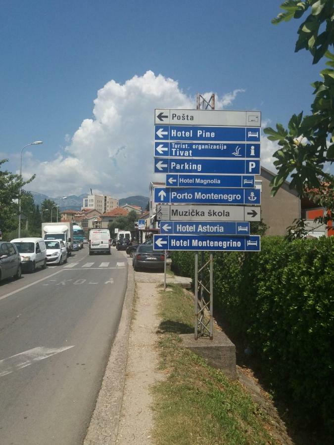 Mona&Mike Apartments Tivat Exterior foto